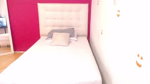 Snapshot of nextdoor_fantasy chatting on 12, 12, 2024 nextdoor_fantasy online show from 12, 12, 2024