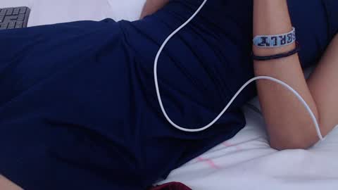 Snapshot of nextdoor_fantasy chatting on 27, 12, 2024 nextdoor_fantasy online show from 27, 12, 2024