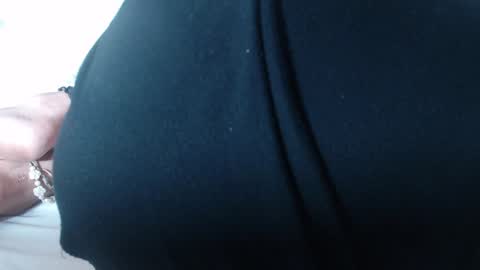 Snapshot of nextdoor_fantasy chatting on 16, 1, 2025 nextdoor_fantasy online show from 16, 1, 2025