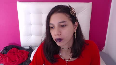 Snapshot of nextdoor_fantasy chatting on 8, 2, 2025 nextdoor_fantasy online show from 8, 2, 2025