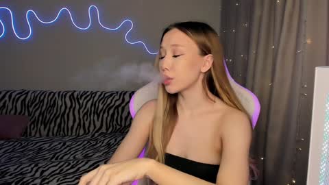 Mina online show from 21, 12, 2024