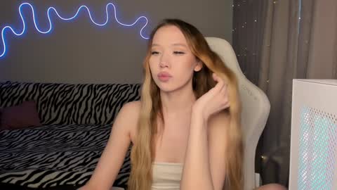 Mina online show from 9, 1, 2025