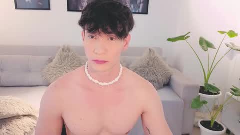   online show from 8, 9, 2025