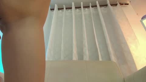 Snapshot of nezo_ chatting on 6, 3, 2025 Angie Instagram angie julianac add me online show from 6, 3, 2025