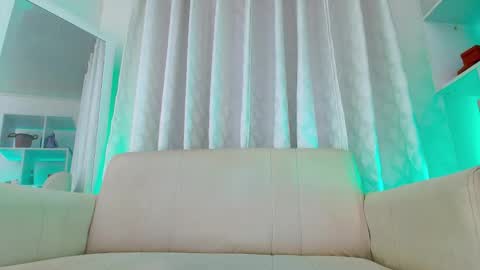 Snapshot of nezo_ chatting on 19, 2, 2026 Angie Instagram angie julianac add me online show from 19, 2, 2026