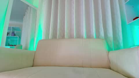 Snapshot of nezo_ chatting on 20, 2, 2026 Angie Instagram angie julianac add me online show from 20, 2, 2026