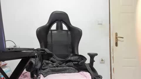 Shinobu Koch online show from 2, 12, 2025