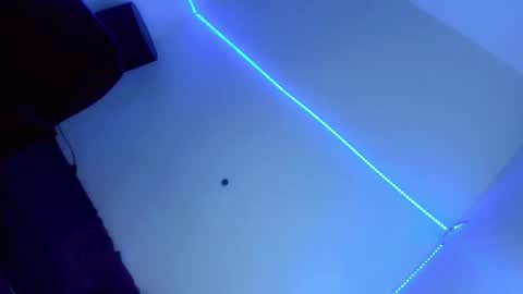 nia_jaxx online show from 9, 4, 2026