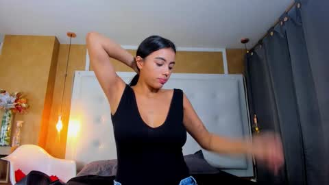    online show from 3, 12, 2025