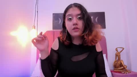 Estefani  online show from 30, 4, 2026