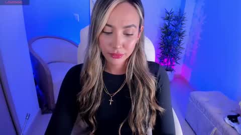 Nia  online show from 3, 10, 2025