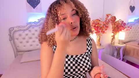 niacolussi online show from 12, 10, 2025