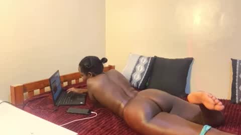 nicahstar online show from 17, 4, 2026