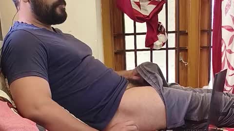 Robin online show from 12, 2, 2026