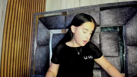 Snapshot of nicehot____ chatting on 13, 12, 2025 Luna online show from 13, 12, 2025