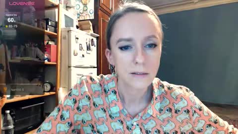 Snapshot of nicekat chatting on 8, 11, 2025 Kathrine online show from 8, 11, 2025