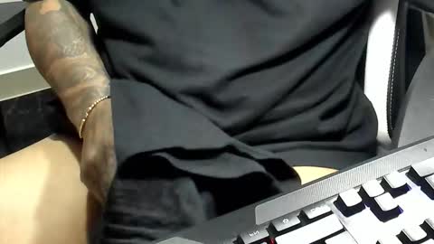 Camila And Steeven online show from 15, 11, 2025