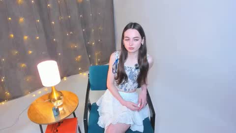 Nicole online show from 19, 12, 2025