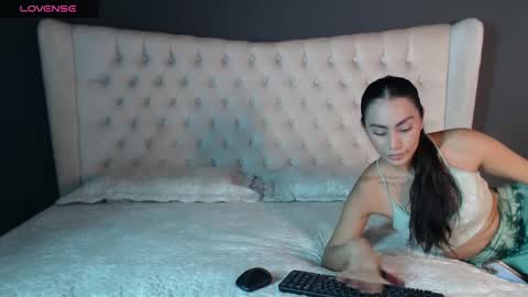 Nichole online show from 30, 12, 2024