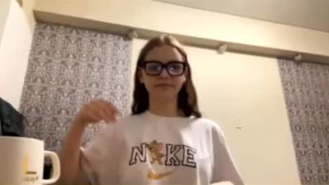 Nicole online show from 23, 4, 2026