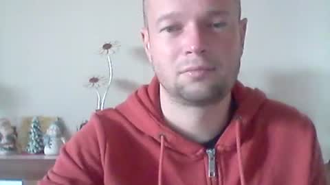 Snapshot of nick1990b chatting on 13, 12, 2024 nick1990b online show from 13, 12, 2024