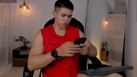 nick fenix online show from 13, 5, 2026
