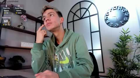 Nick  online show from 18, 11, 2025