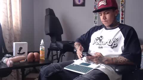 Nickhot0609 online show from 12, 1, 2025