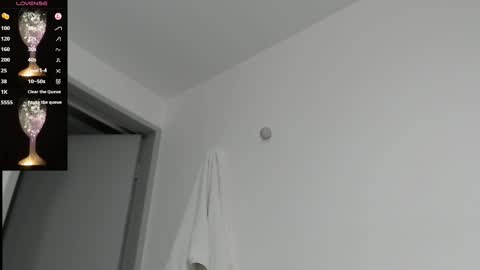 Nickhot0609 online show from 28, 2, 2025