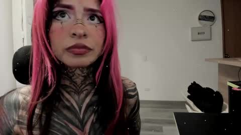 Snapshot of nicki_1 chatting on 28, 2, 2025   Help me reach 100 thumbs up online show from 28, 2, 2025