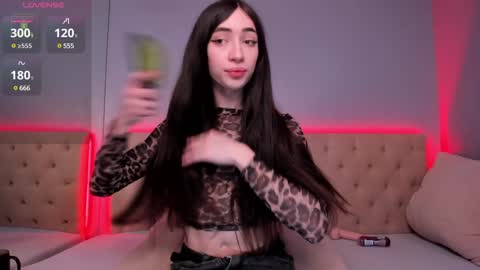 Nickie online show from 14, 12, 2024