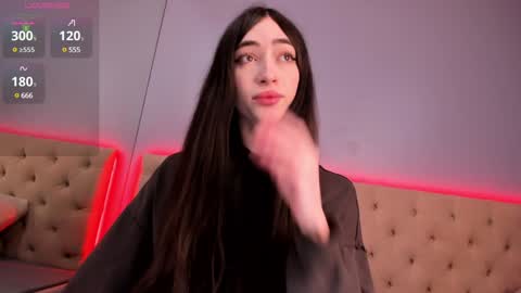 Nickie online show from 1, 2, 2025