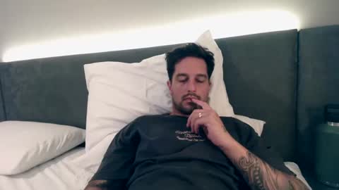 Nick maxx online show from 3, 1, 2025