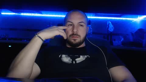 Julian online show from 3, 4, 2026