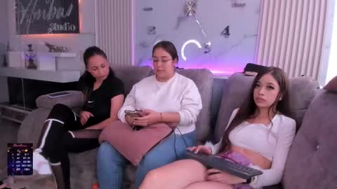 nicky_as online show from 10, 2, 2026