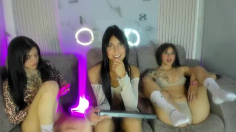 Snapshot of nicky_as chatting on 22, 4, 2026 nicky_as online show from 22, 4, 2026