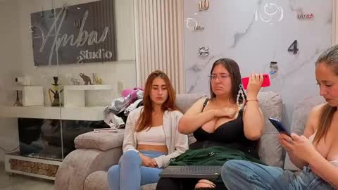 Snapshot of nicky_as chatting on 1, 5, 2026 nicky_as online show from 1, 5, 2026