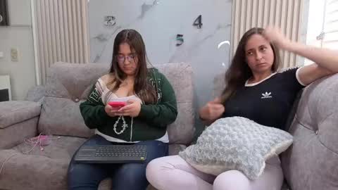 Snapshot of nicky_as chatting on 4, 5, 2026 nicky_as online show from 4, 5, 2026