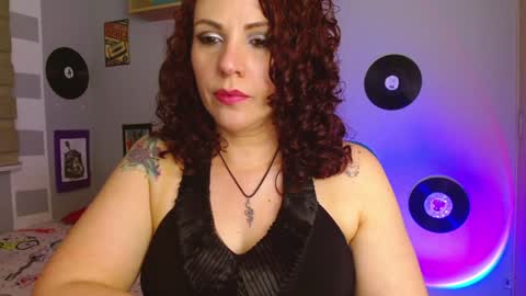 Snapshot of nicky_lucy_m chatting on 27, 12, 2024 lucy online show from 27, 12, 2024
