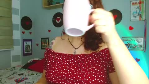 Snapshot of nicky_lucy_m chatting on 26, 2, 2025 lucy online show from 26, 2, 2025