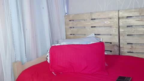 Snapshot of nicky_oli chatting on 18, 2, 2025 nicky_oli online show from 18, 2, 2025