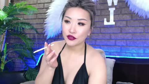 Snapshot of nicky_owl chatting on 10, 2, 2025 Today is my 41st birthday And in 2 hours Im waiting for you on the stream Stock up on tokens and a good mood Nicky online show from 10, 2, 2025