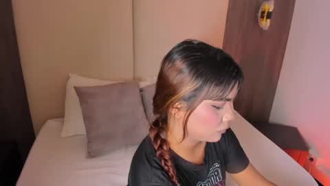 Snapshot of nicky_peyton chatting on 20, 5, 2026 Nicky online show from 20, 5, 2026
