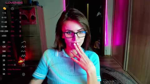 Nicky Weekends online show from 1, 3, 2025