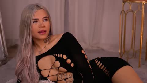 Nicky online show from 27, 10, 2025