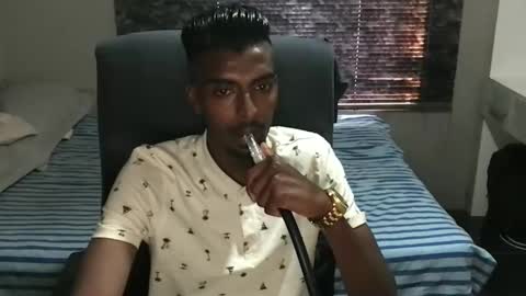 james online show from 17, 11, 2025