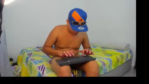 Snapshot of nico1515821704 chatting on 14, 12, 2025 nico1515821704 online show from 14, 12, 2025