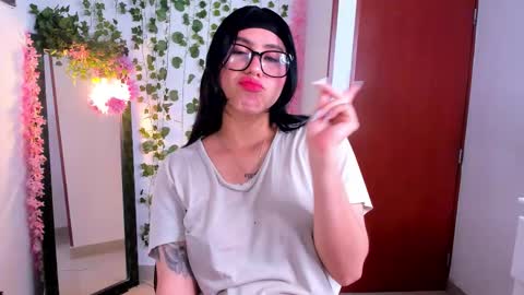 Nico online show from 6, 10, 2025