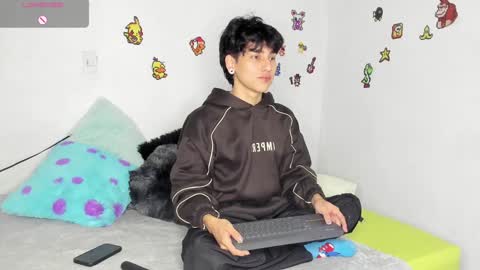 Nico  online show from 7, 1, 2025