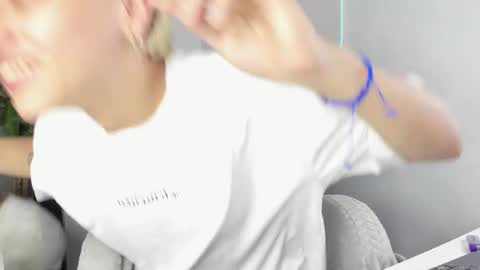 Nico  online show from 19, 9, 2025